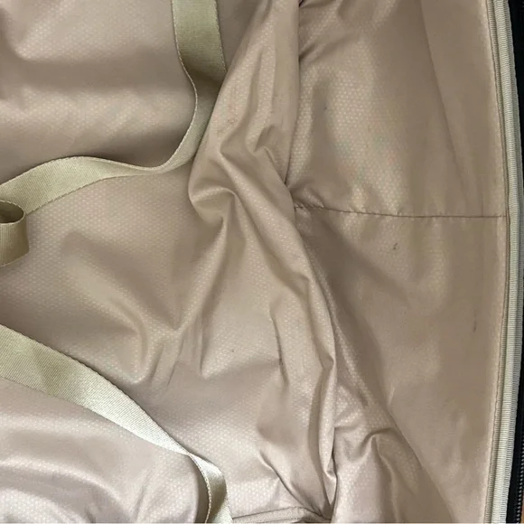 Tumi Black Nylon Carry On Luggage Suitcase 2 Wheels - Picture 9 of 13